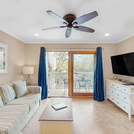 Breakers 208 Apartment